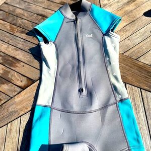 Girls shortie wetsuit